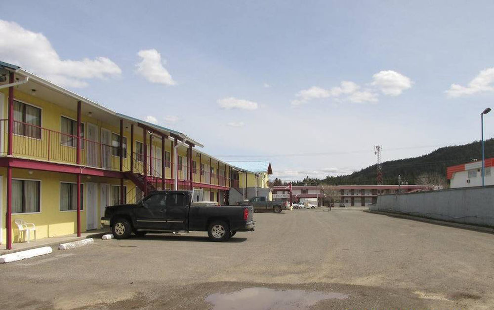 Westwood Motel 100 Mile House Extérieur photo