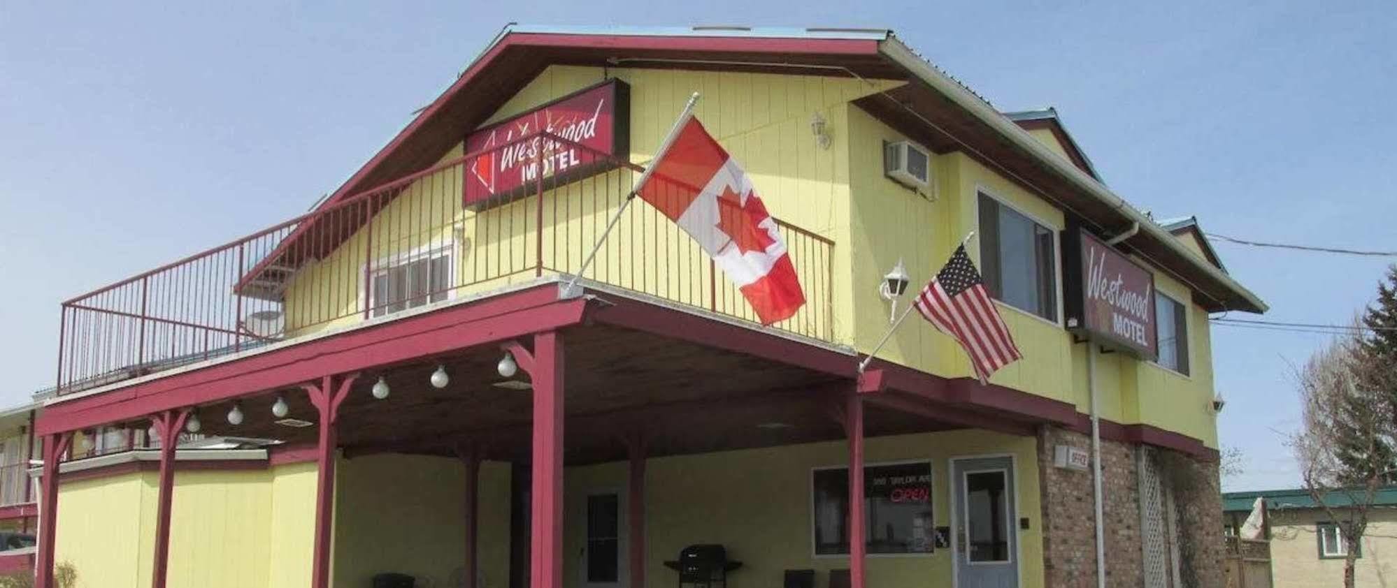 Westwood Motel 100 Mile House Extérieur photo
