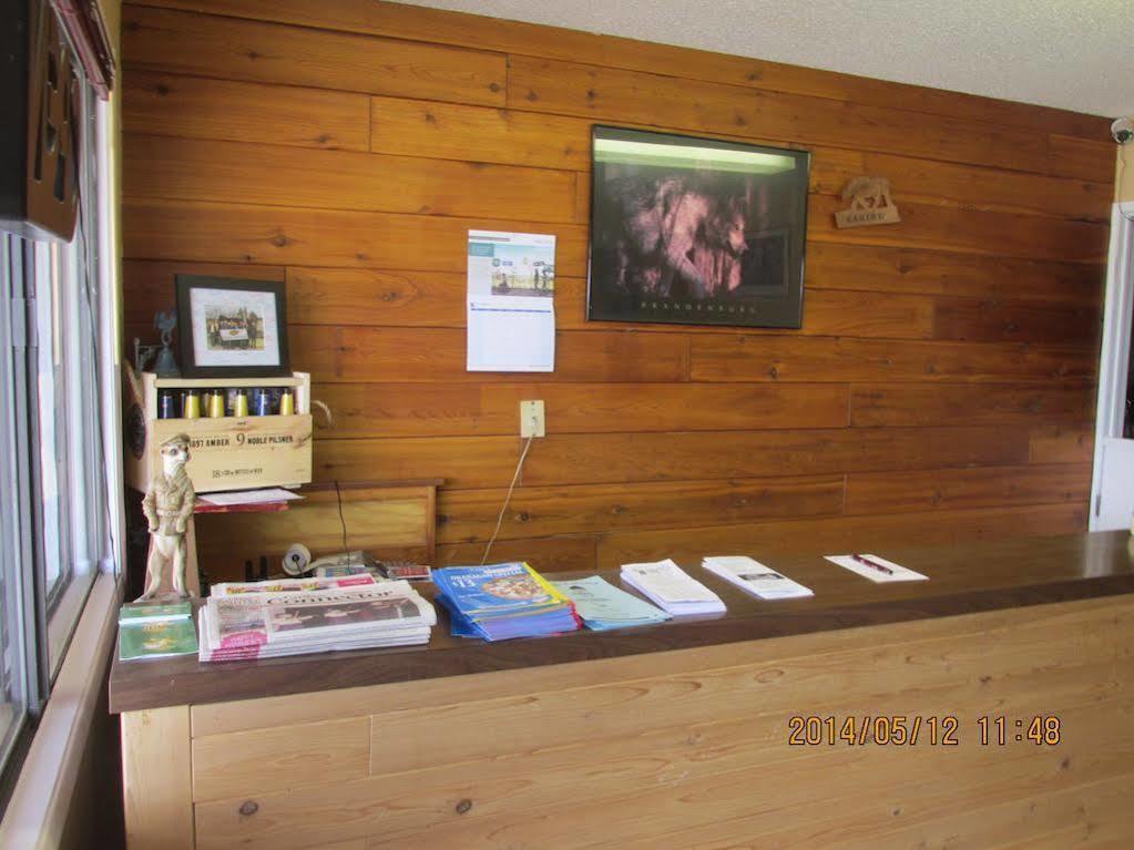 Westwood Motel 100 Mile House Extérieur photo